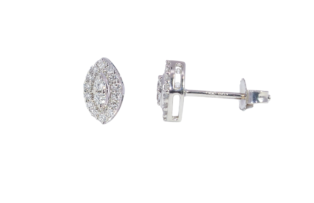 Elegant 18K White Gold Diamond Earrings