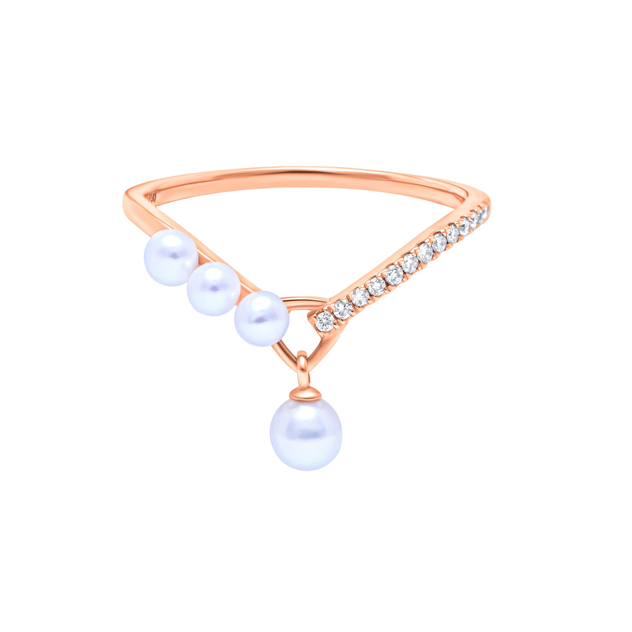 Refined Opulence 18K Diamond Ring, a gem of classic allure
