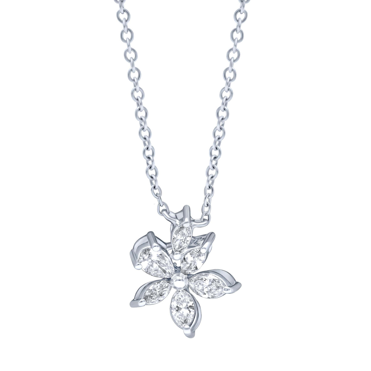 Splendor Necklace Exquisite Splendor 18K Diamond Necklace, a symbol of unmatched grace