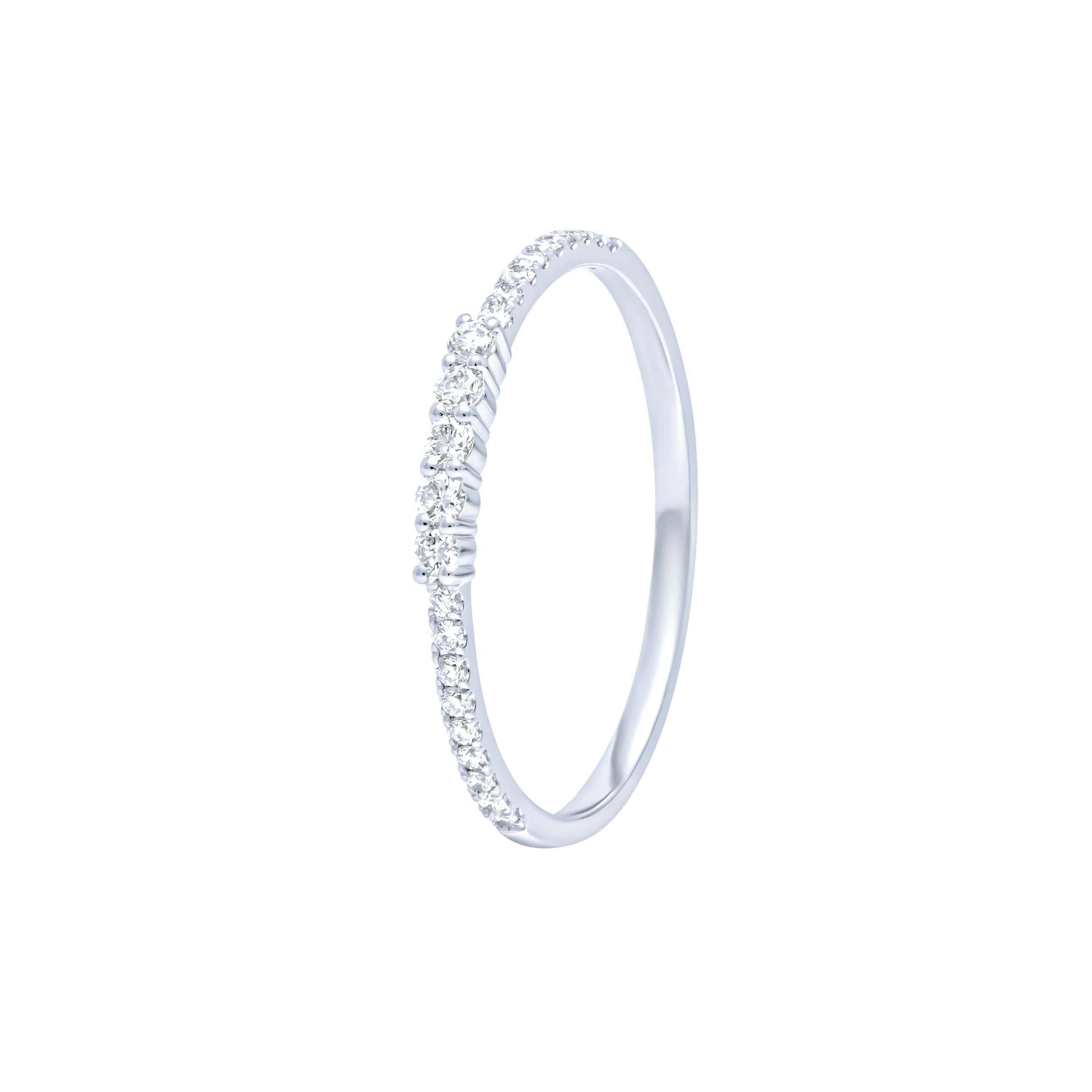 Understated Elegance 18K Diamond Ring