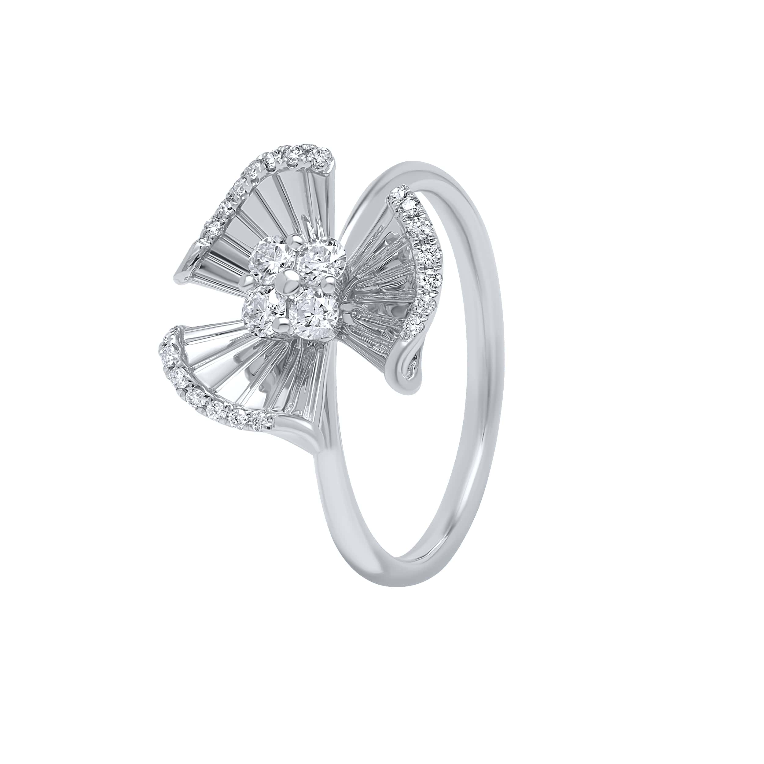 Classic Elegance 18K Diamond Ring "Dolce Mondo" in Refined White Gold
