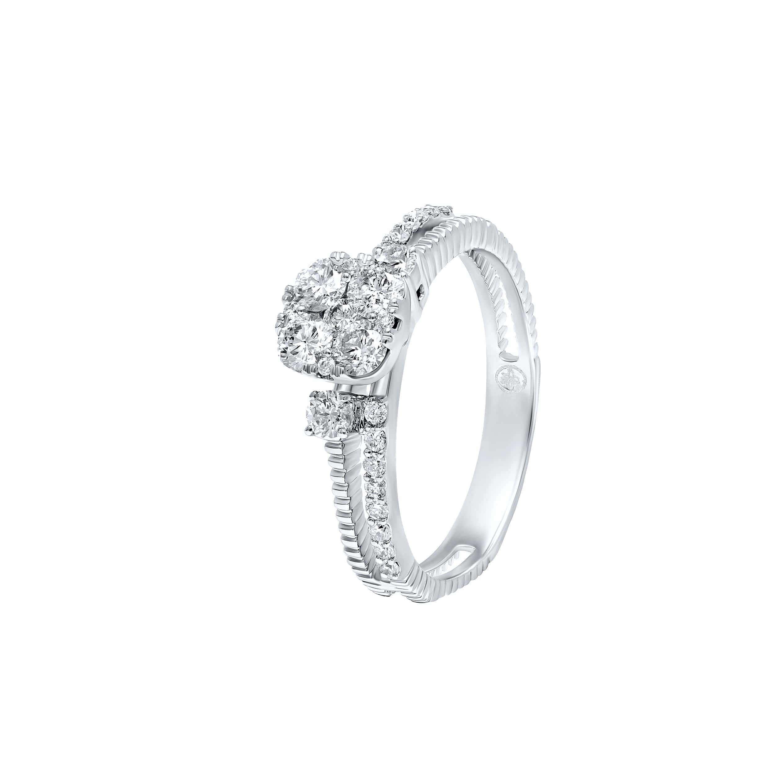 Opulent Luxury 18K White Gold Dia Ring