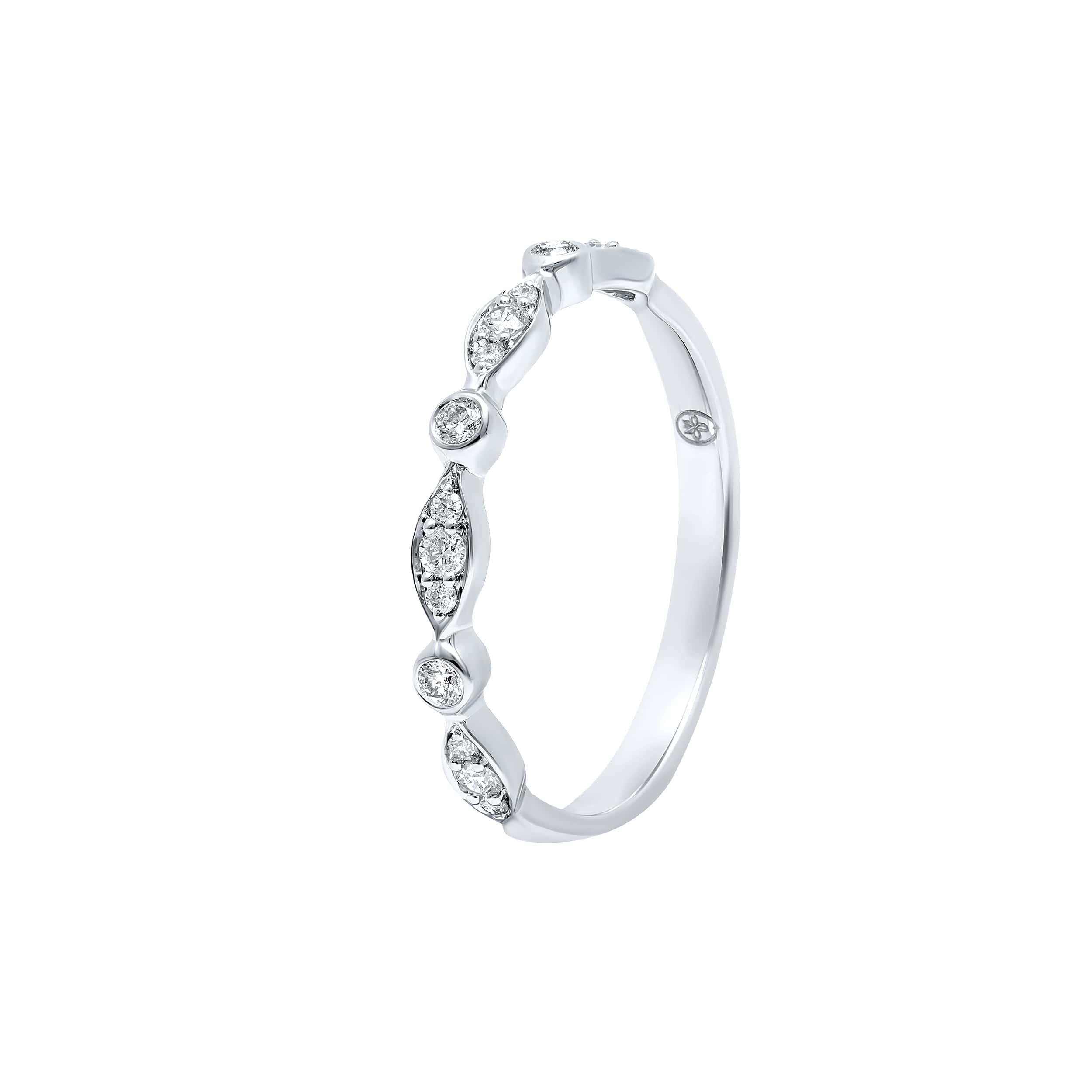 Elegant Touch 18K White Gold Dia Ring