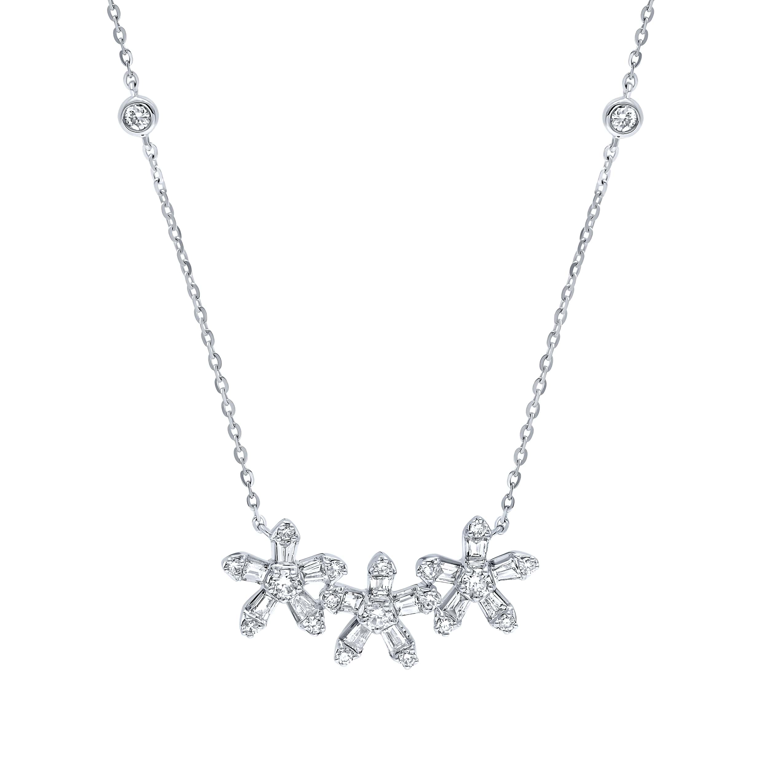 Grandiose Expanse DAISY 18K Diamond Necklace in White Gold