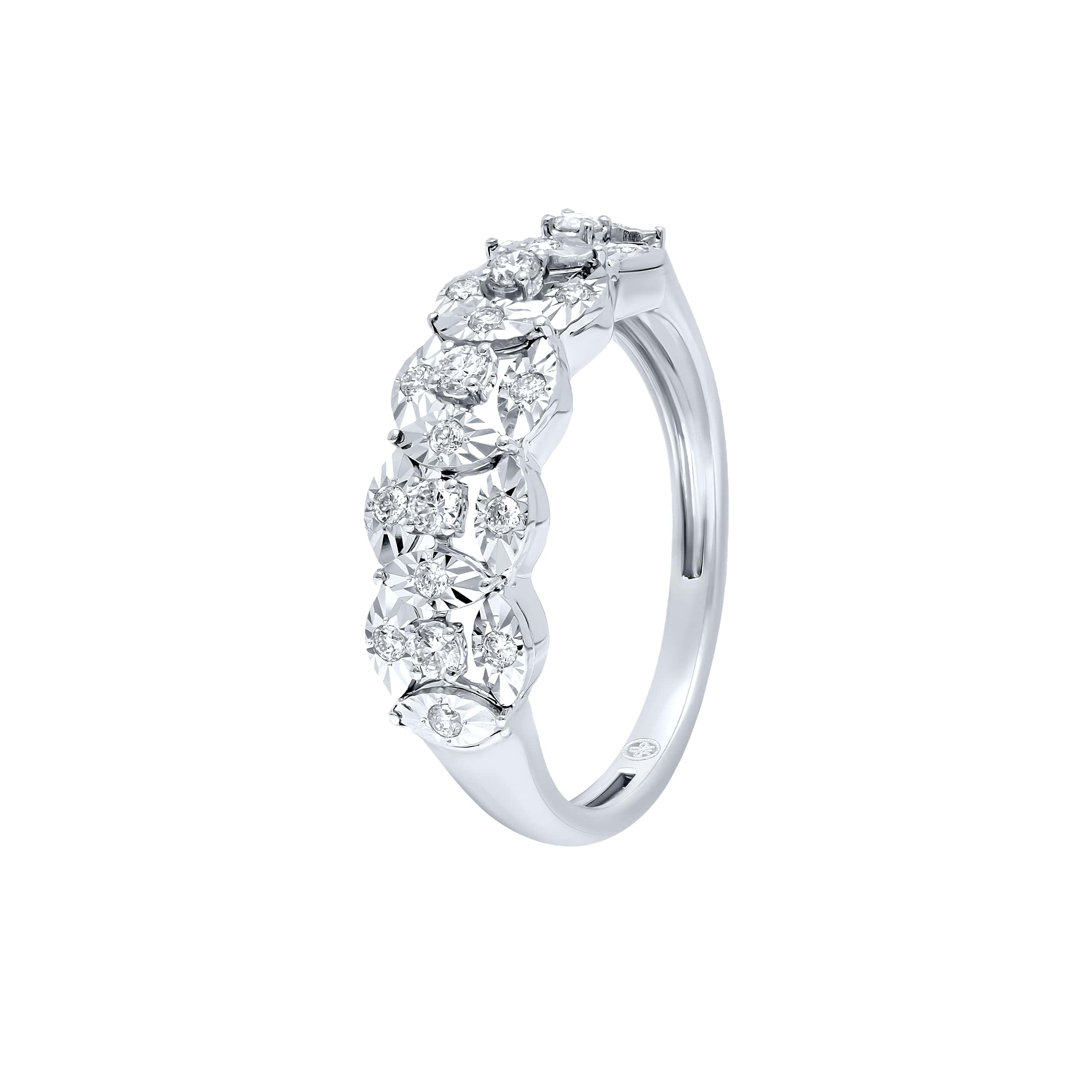 Classic ILLUSION 18K Diamond Ring in White Gold
