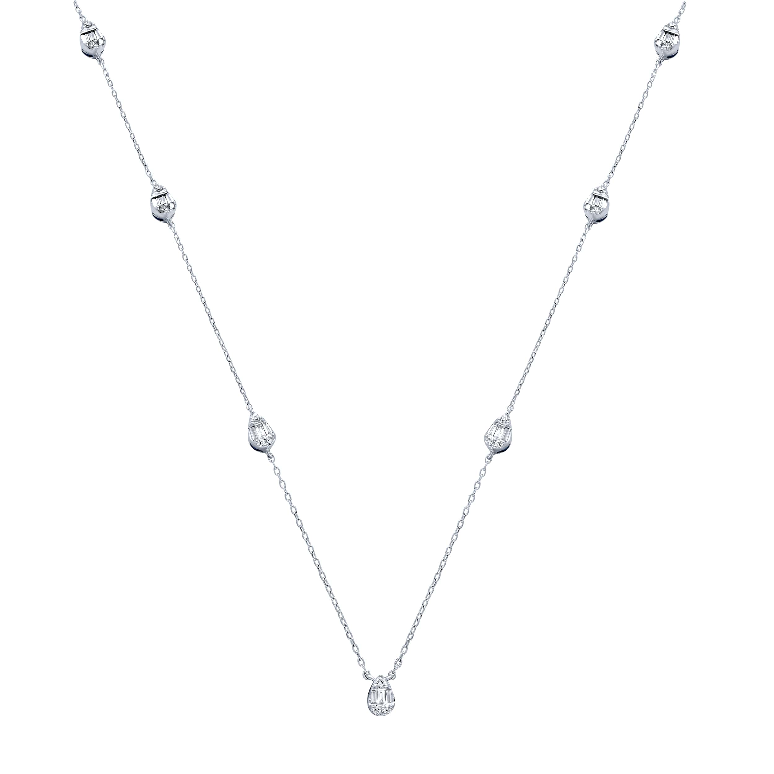 Glistening 18K Diamond Necklace in White Gold
