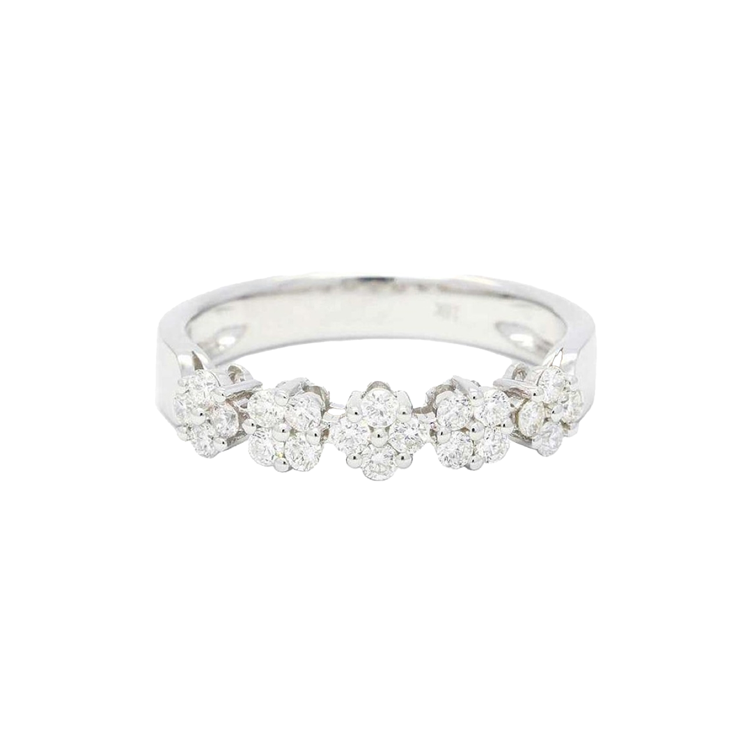 18K White Gold Diamond Flower Ring.
