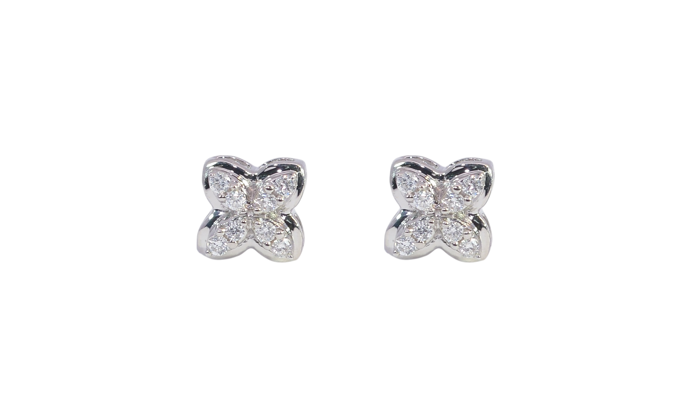 Charming 18K White Gold Diamond Earrings