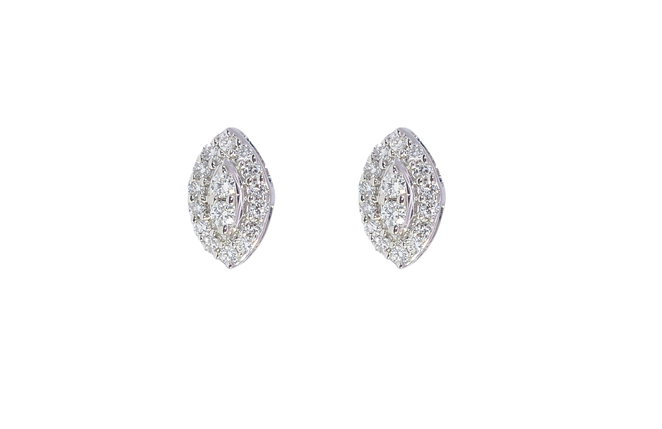 Elegant 18K White Gold Diamond Earrings