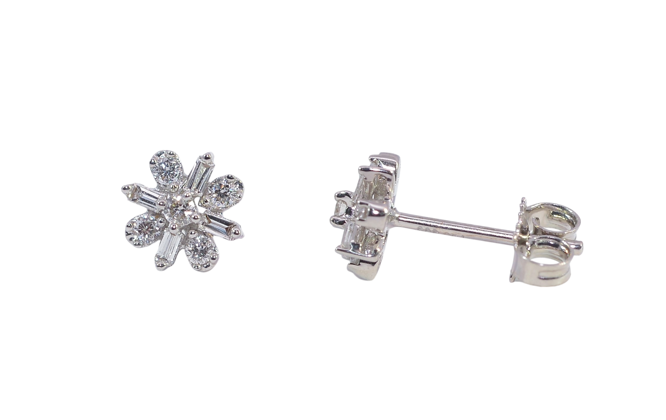 18K White Gold Diamond Earrings
