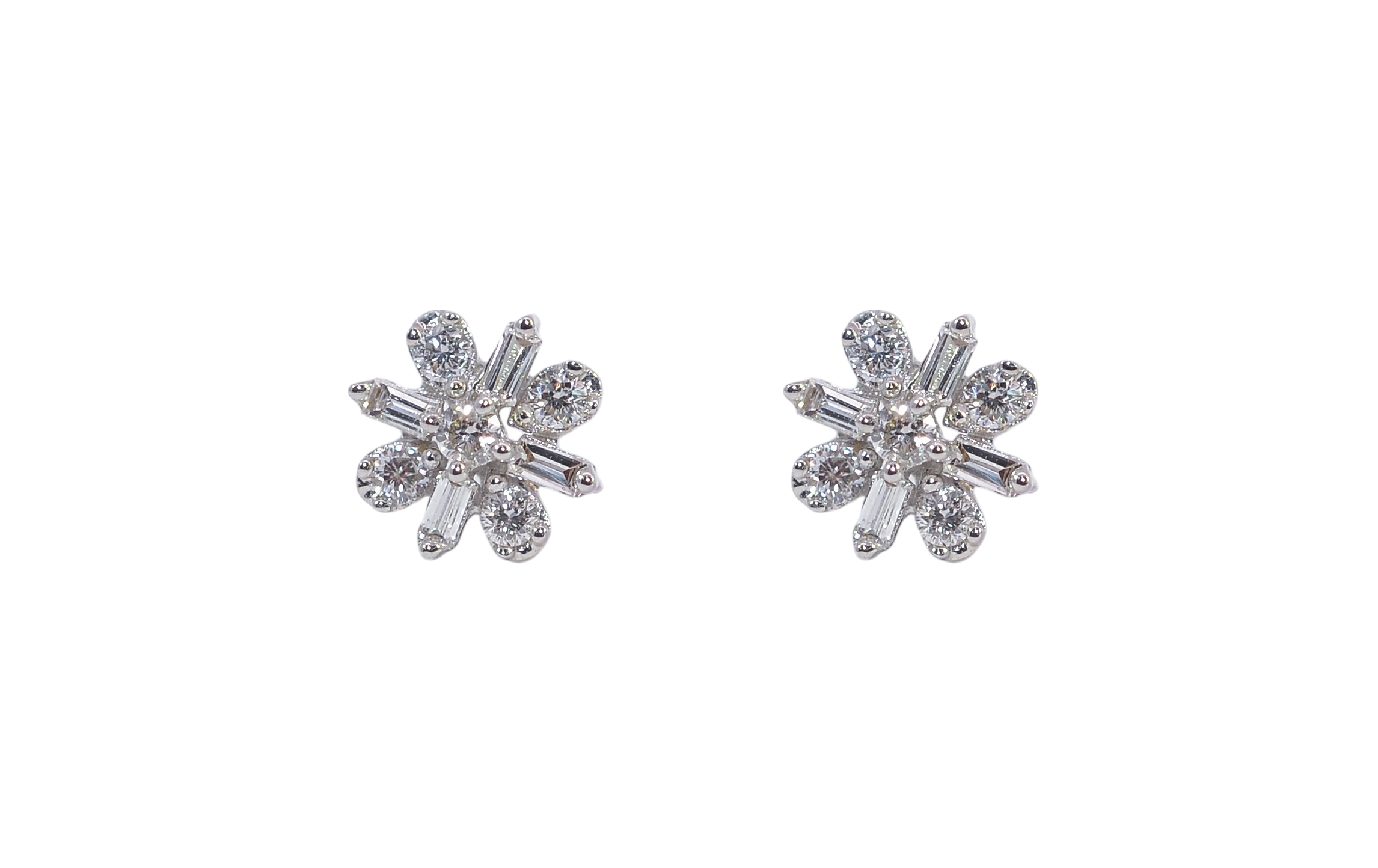 18K White Gold Diamond Earrings