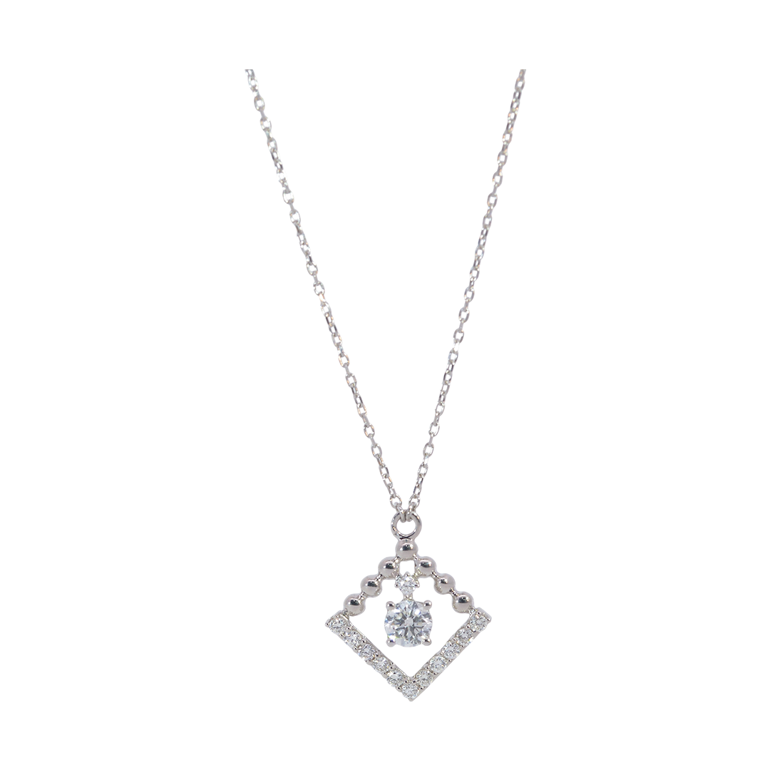 Elegant 18K White Gold Diamond Necklace