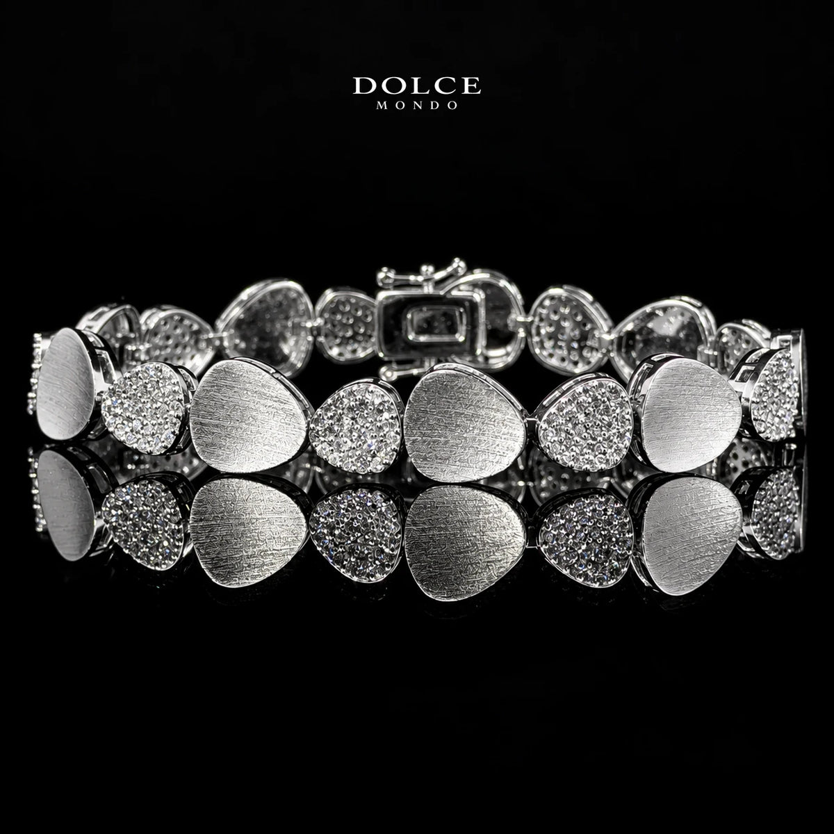 Julia White Luxury Full Set Featuring High-Quality Zircon Stones with a Premium Rhodium-Plated Finish