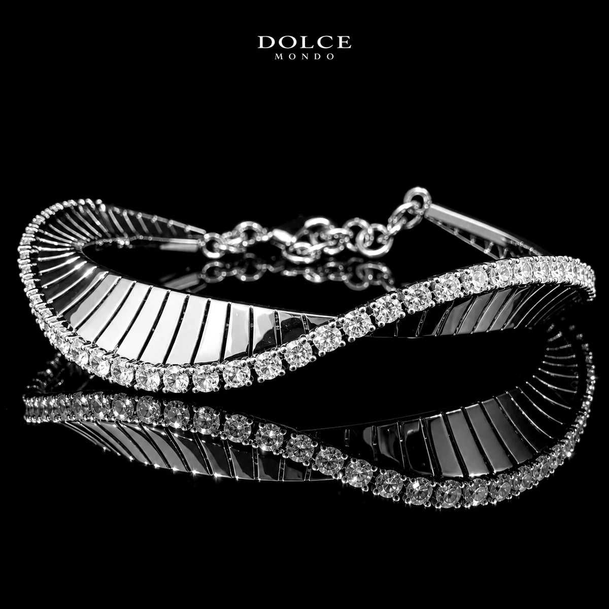 Vera White Luxury Full Set Featuring High-Quality Zircon Stones with a Premium Rhodium-Plated Finish
