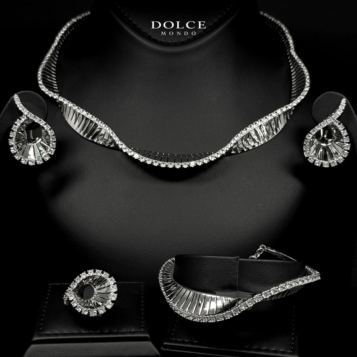 Vera White Luxury Full Set Featuring High-Quality Zircon Stones with a Premium Rhodium-Plated Finish