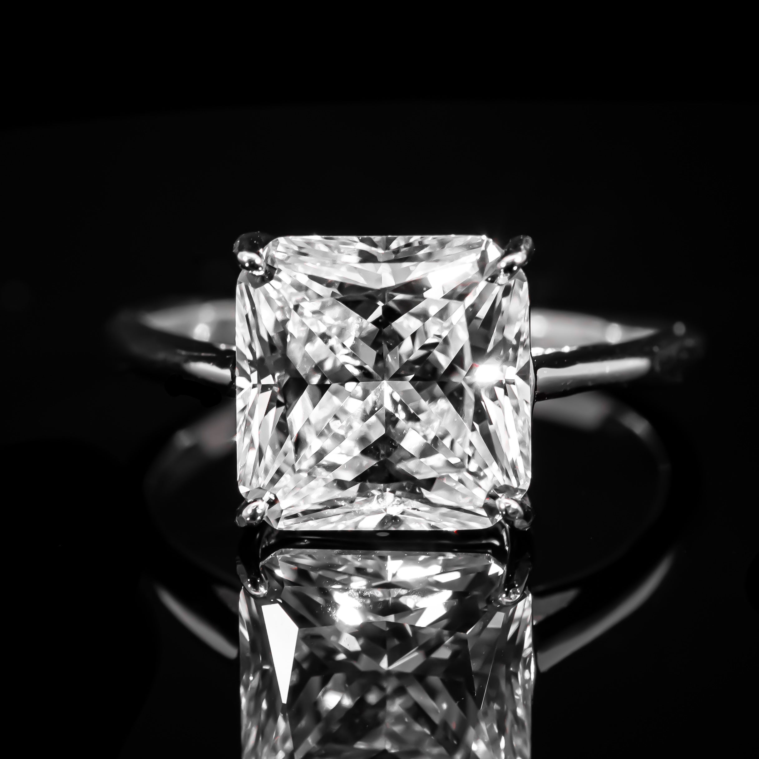 Dolce Mondo Elegant White Princess Cut Ring in 925 Silver with Premium Zircon Stone