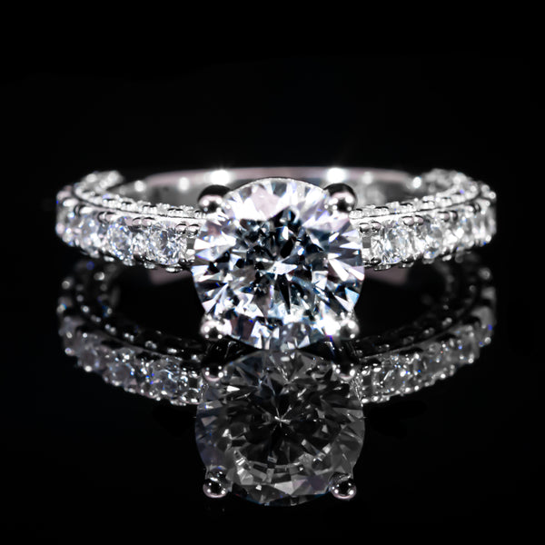 Dolce Mondo Classic White Round Solitaire Ring in 925 Silver with Premium Zircon Stones