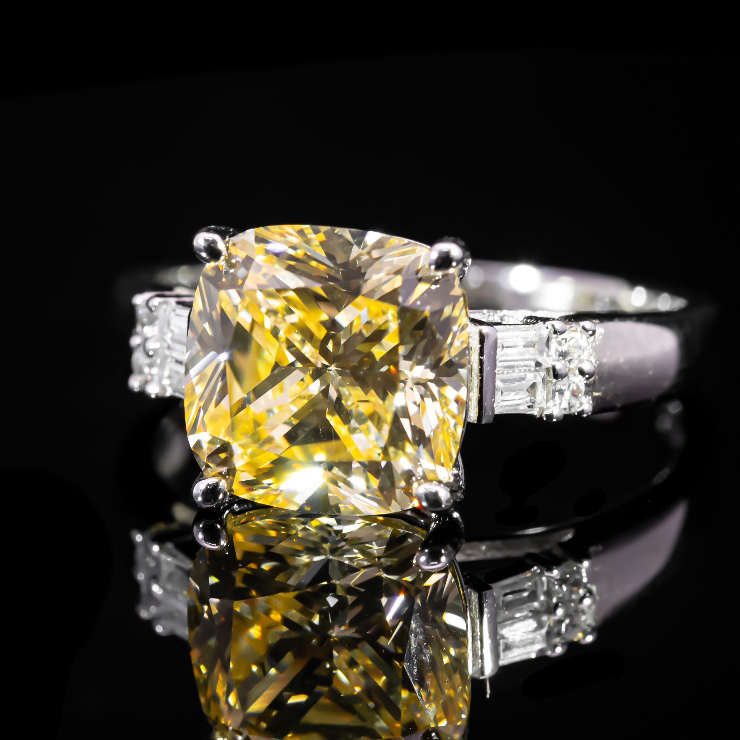 Dolce Mondo Royal Yellow Cushion Cut Ring in 925 Silver with Premium Zircon Stones