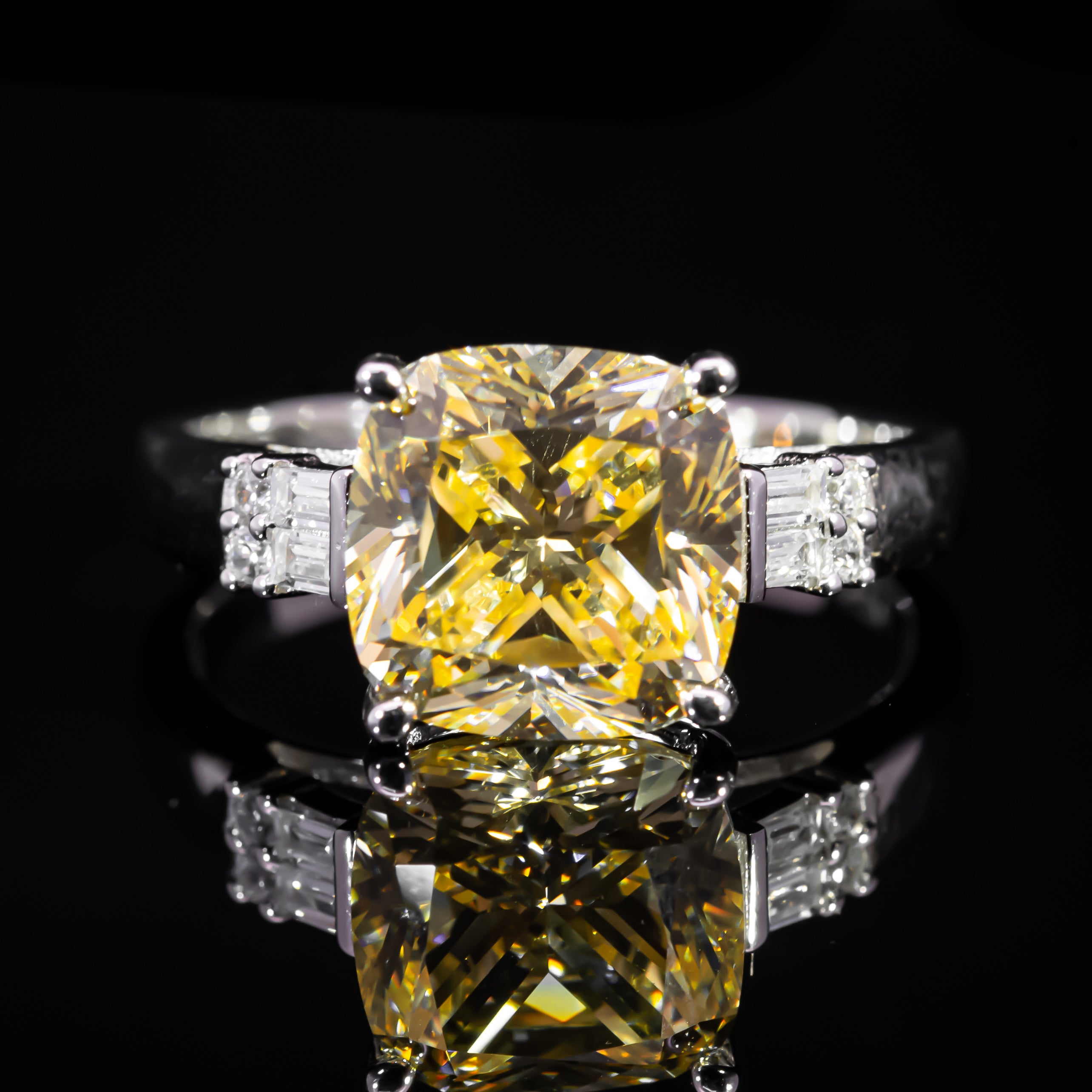 Dolce Mondo Royal Yellow Cushion Cut Ring in 925 Silver with Premium Zircon Stones