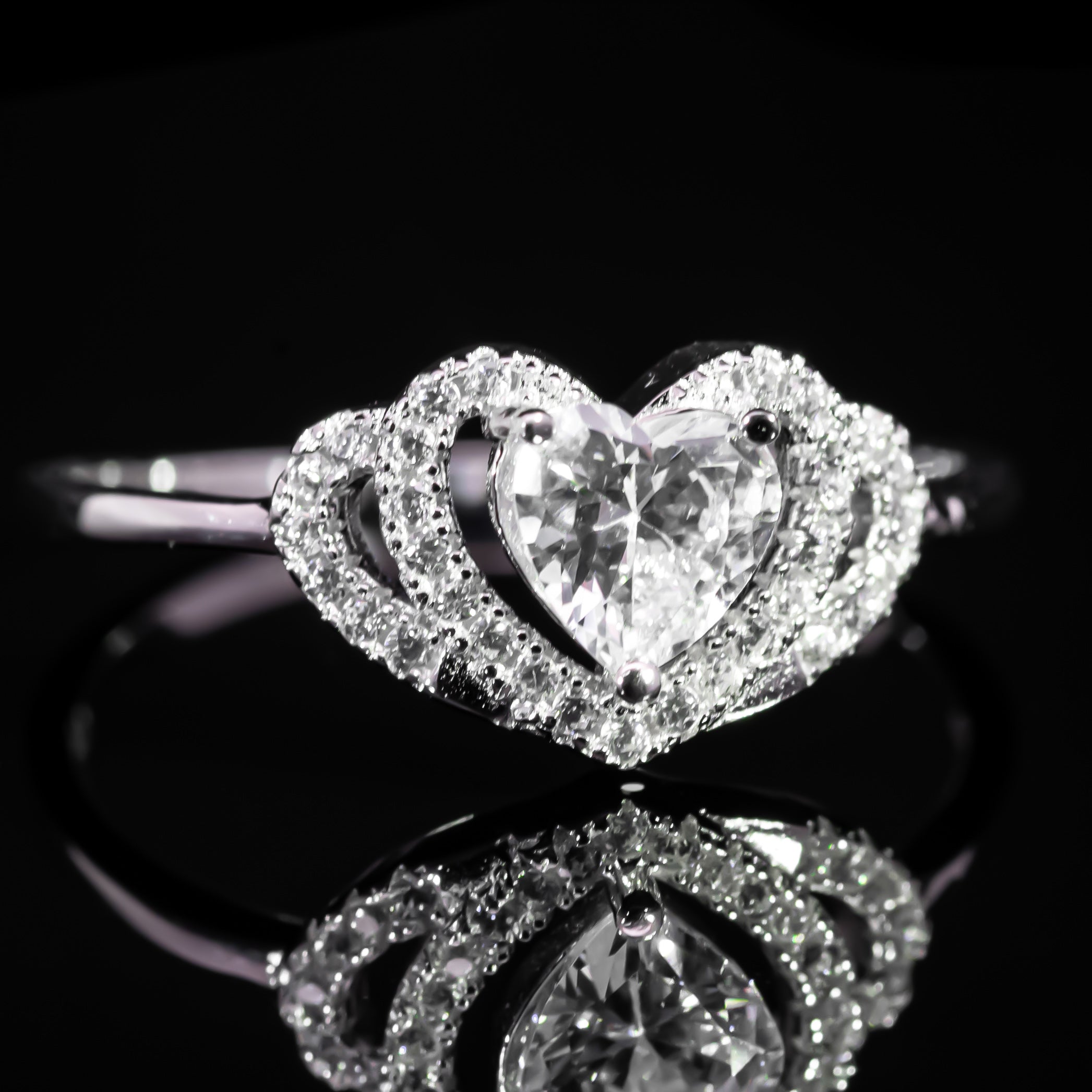 Dolce Mondo Princess White Heart Halo Ring in 925 Silver with Premium Zircon Stones