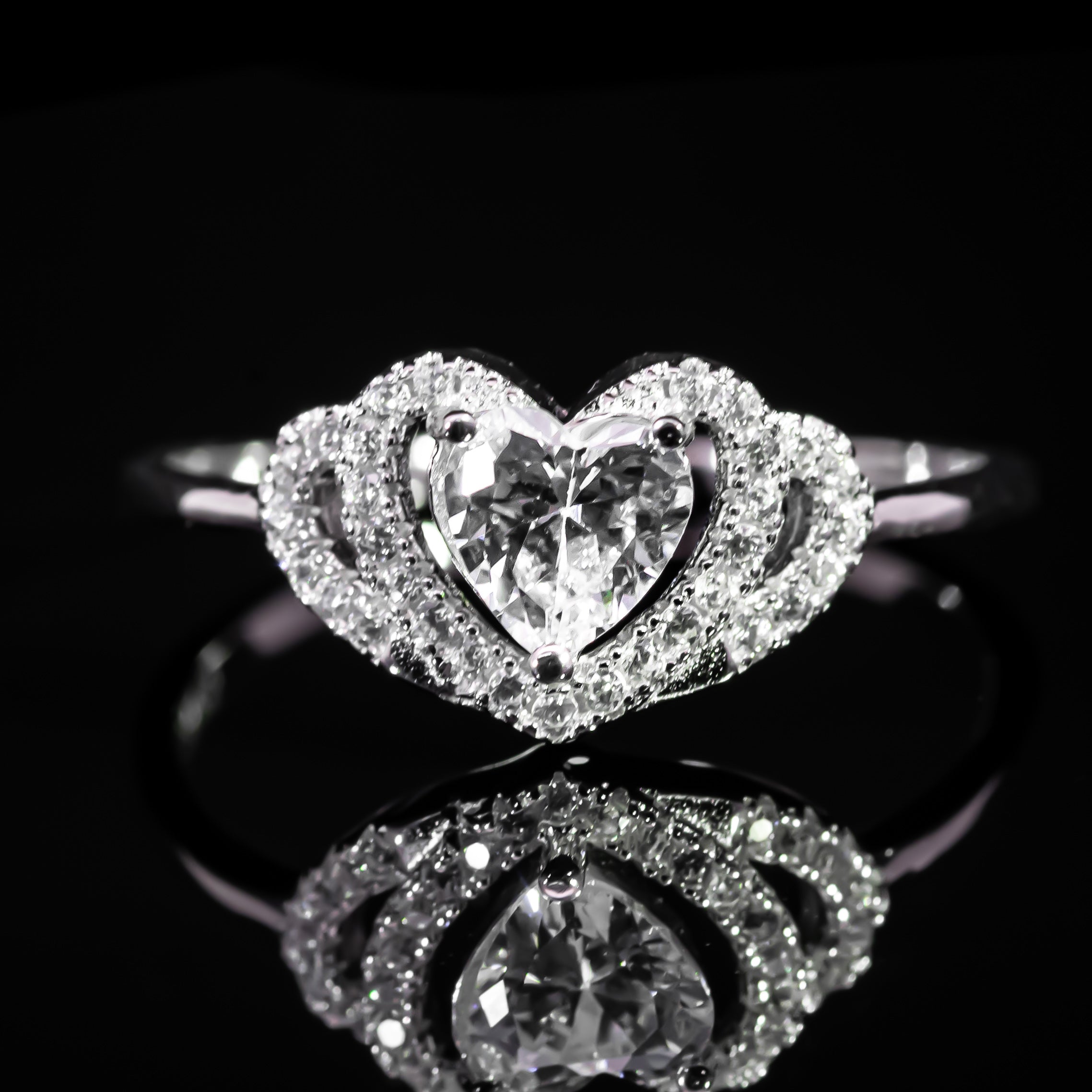 Dolce Mondo Princess White Heart Halo Ring in 925 Silver with Premium Zircon Stones