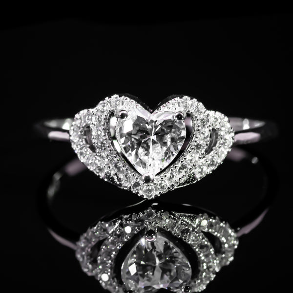 Dolce Mondo Princess White Heart Halo Ring in 925 Silver with Premium Zircon Stones