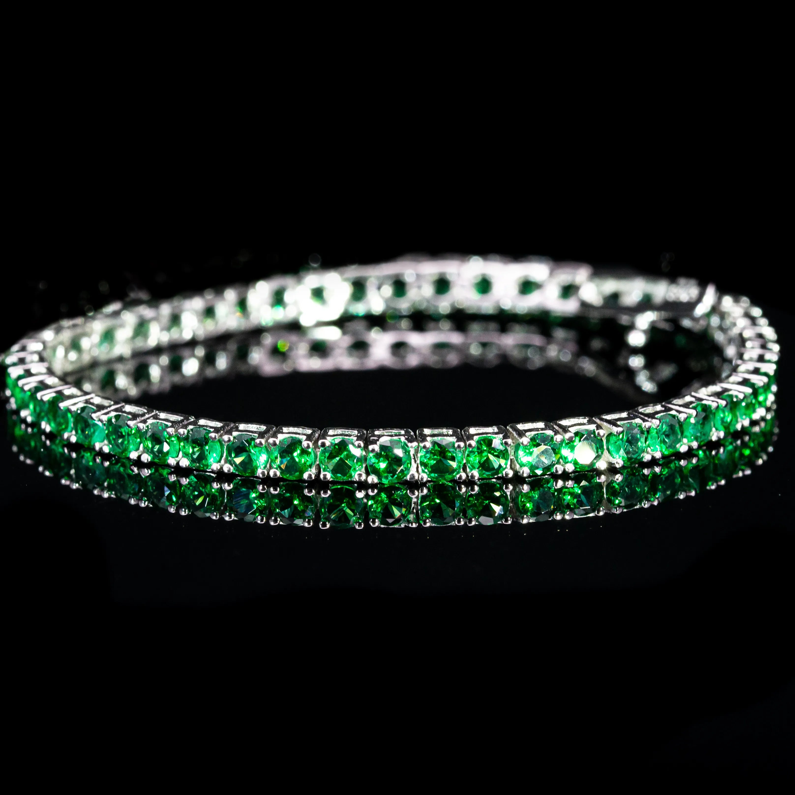 Dolce Mondo Tennis Bracelet 3mm Emerald Green Simulated Diamond Stone in Pure 925 Sterling Silver