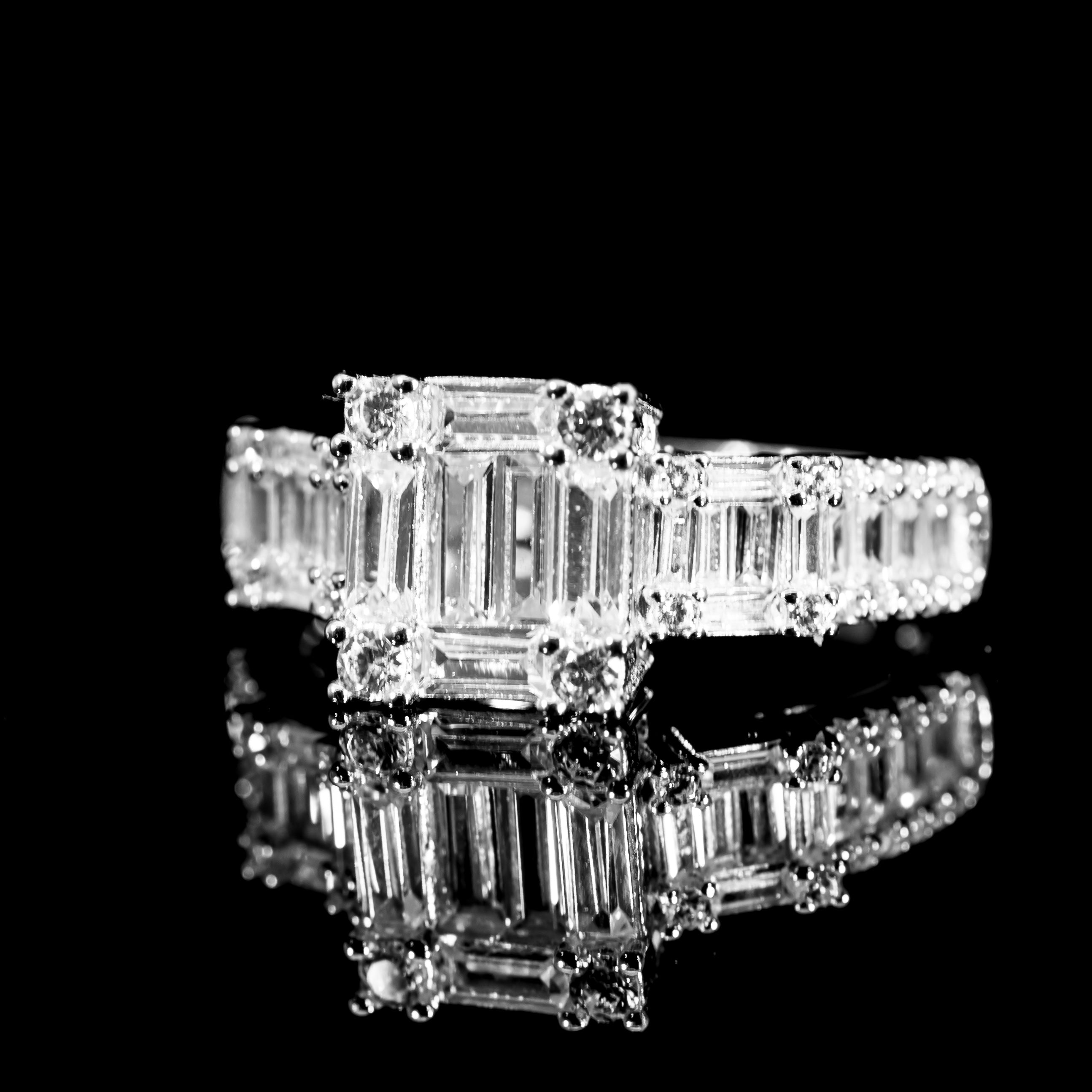 Dolce Mondo Regal White Emerald Cut Cluster Ring in 925 Silver with Premium Zircon Stones – High Quality Rhodium Plated