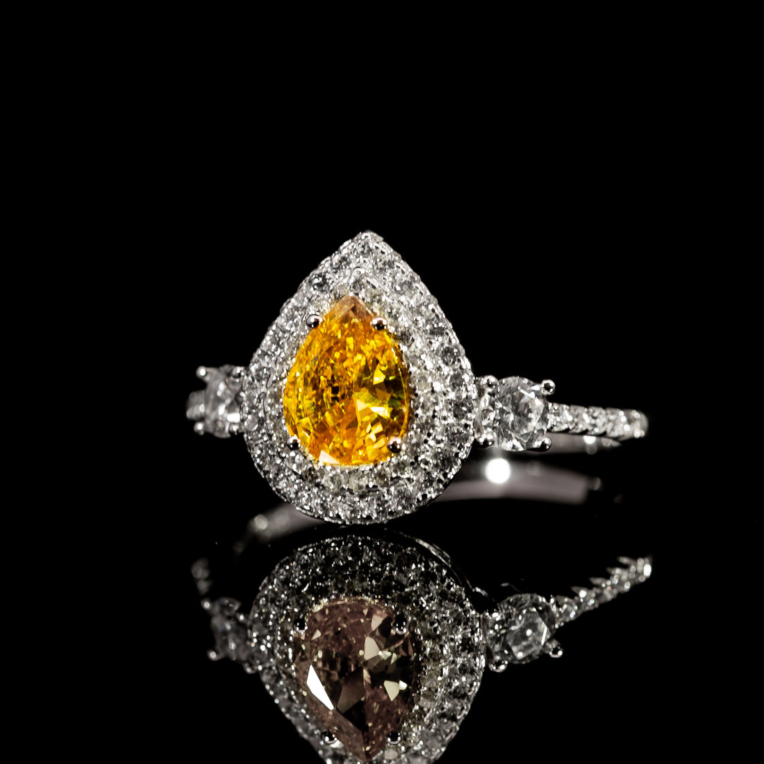 Dolce Mondo Royal Golden Yellow Teardrop Premium Quality Zircon Ring – High Quality Rhodium Plated