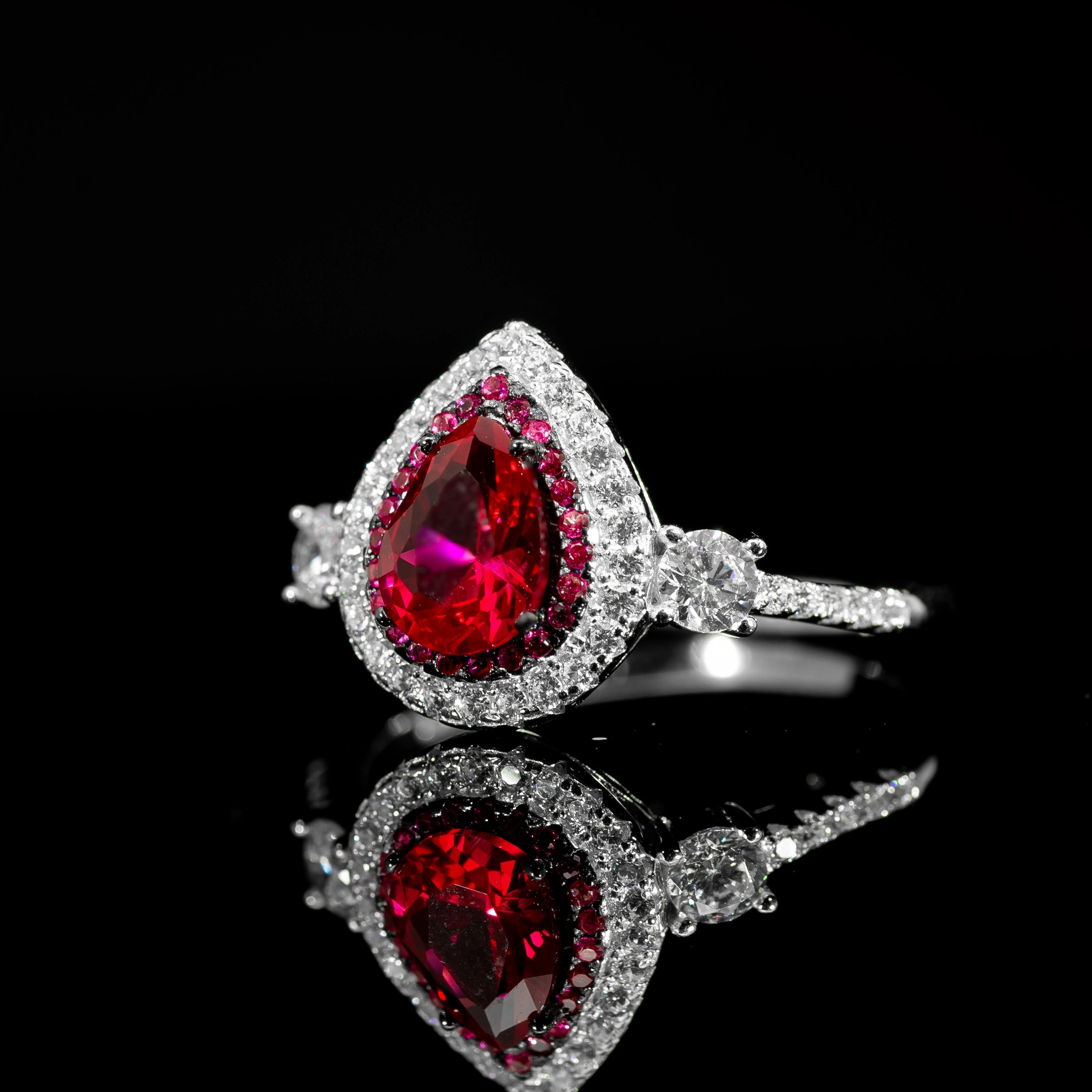 Dolce Mondo Royal Crimson Red Teardrop Premium Quality Zircon Ring – High Quality Rhodium Plated