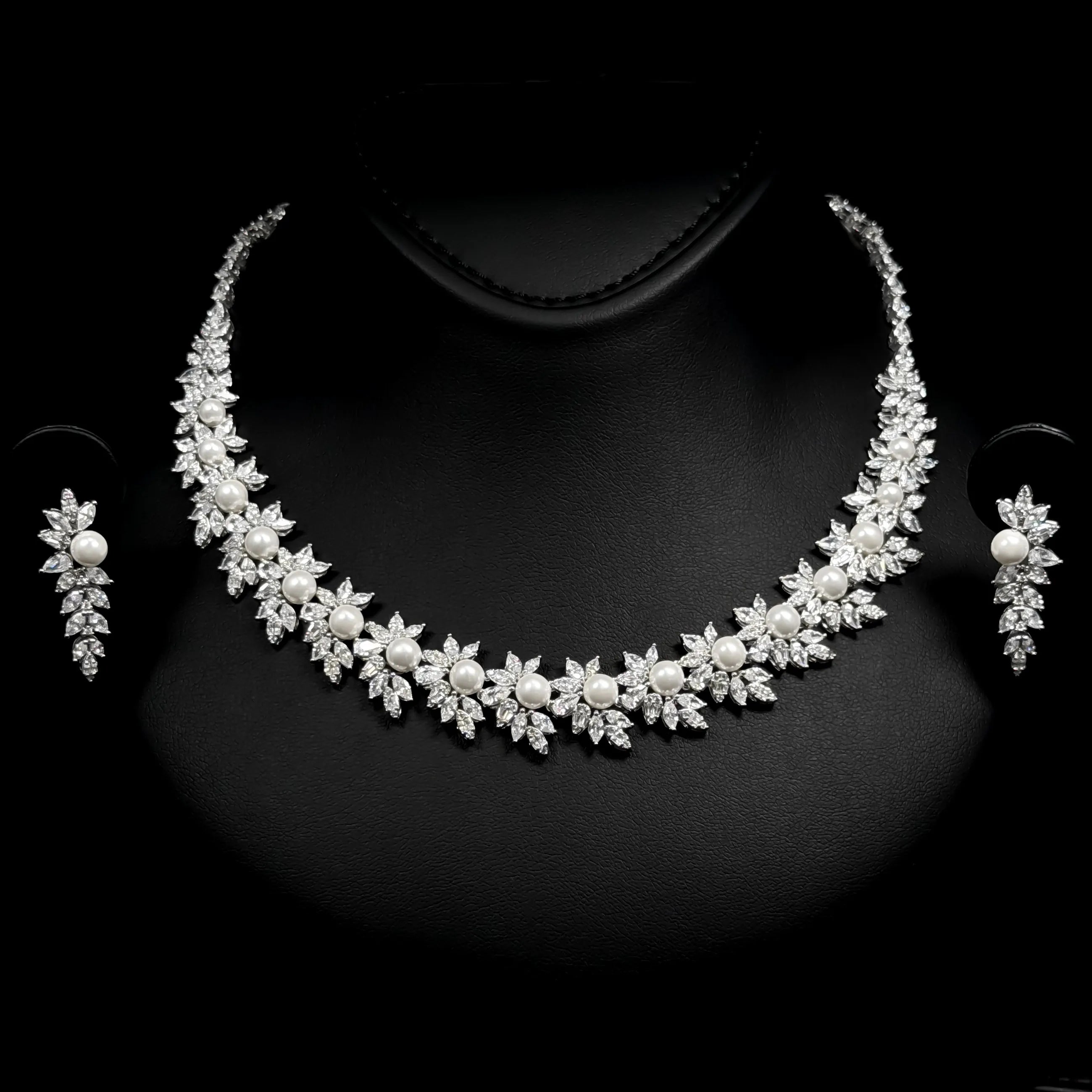 Pearl Blossom White Zircon Full Set