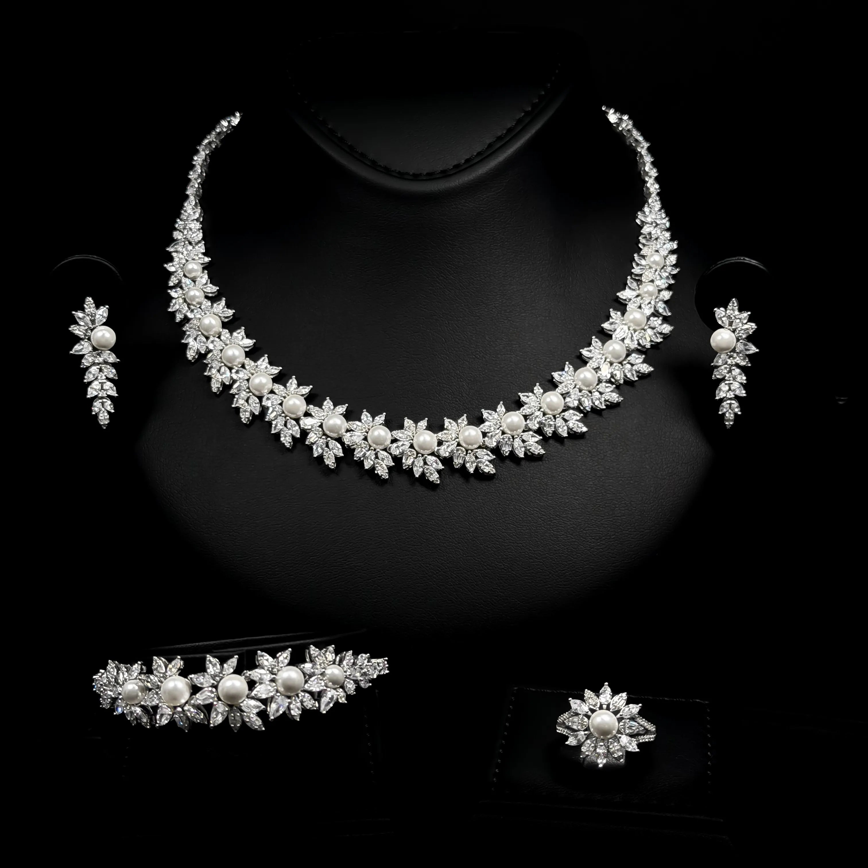 Pearl Blossom White Zircon Full Set