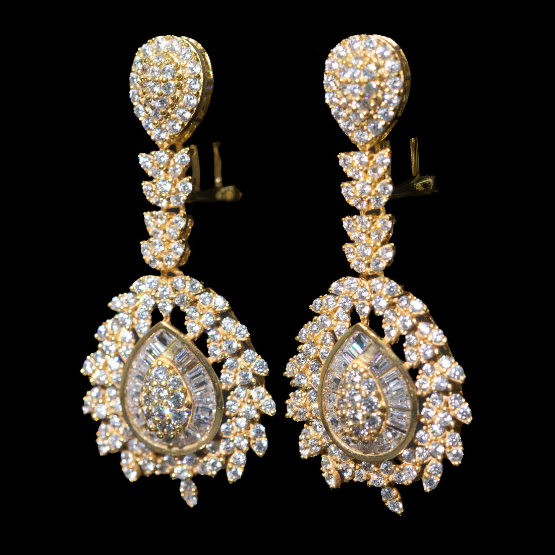 Charlotte White Teardrop Chandelier Earrings with Premium Zircon Stones – High Quality 18K Gold Plated in 925 Sterling Silver