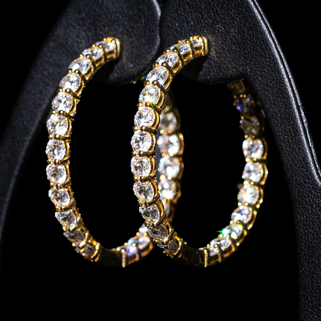 Aurelie White Round-Cut Hoop Earrings with Premium Zircon Stones – High Quality 18K Gold Plated in 925 Sterling Silver