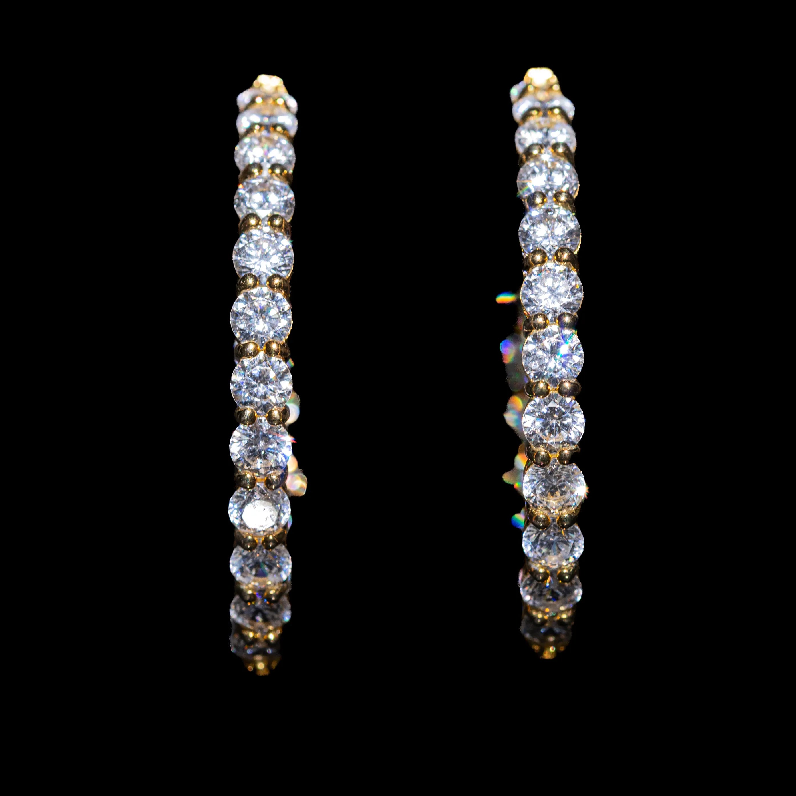 Aurelie White Round-Cut Hoop Earrings with Premium Zircon Stones – High Quality 18K Gold Plated in 925 Sterling Silver