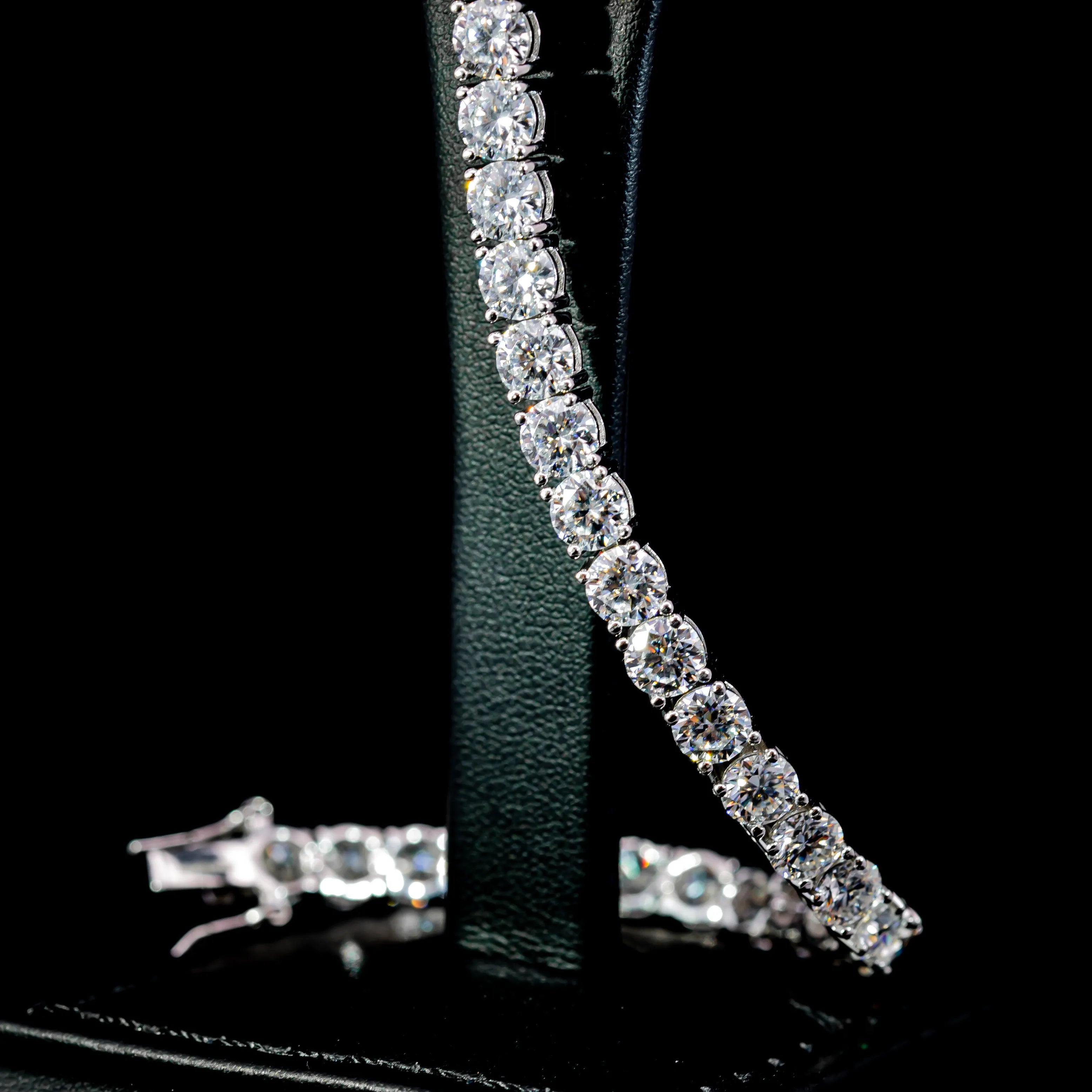 Dolce Mondo Tennis Bracelet 2mm & 3mm GRA Certified Moissanite in 925 Sterling Silver