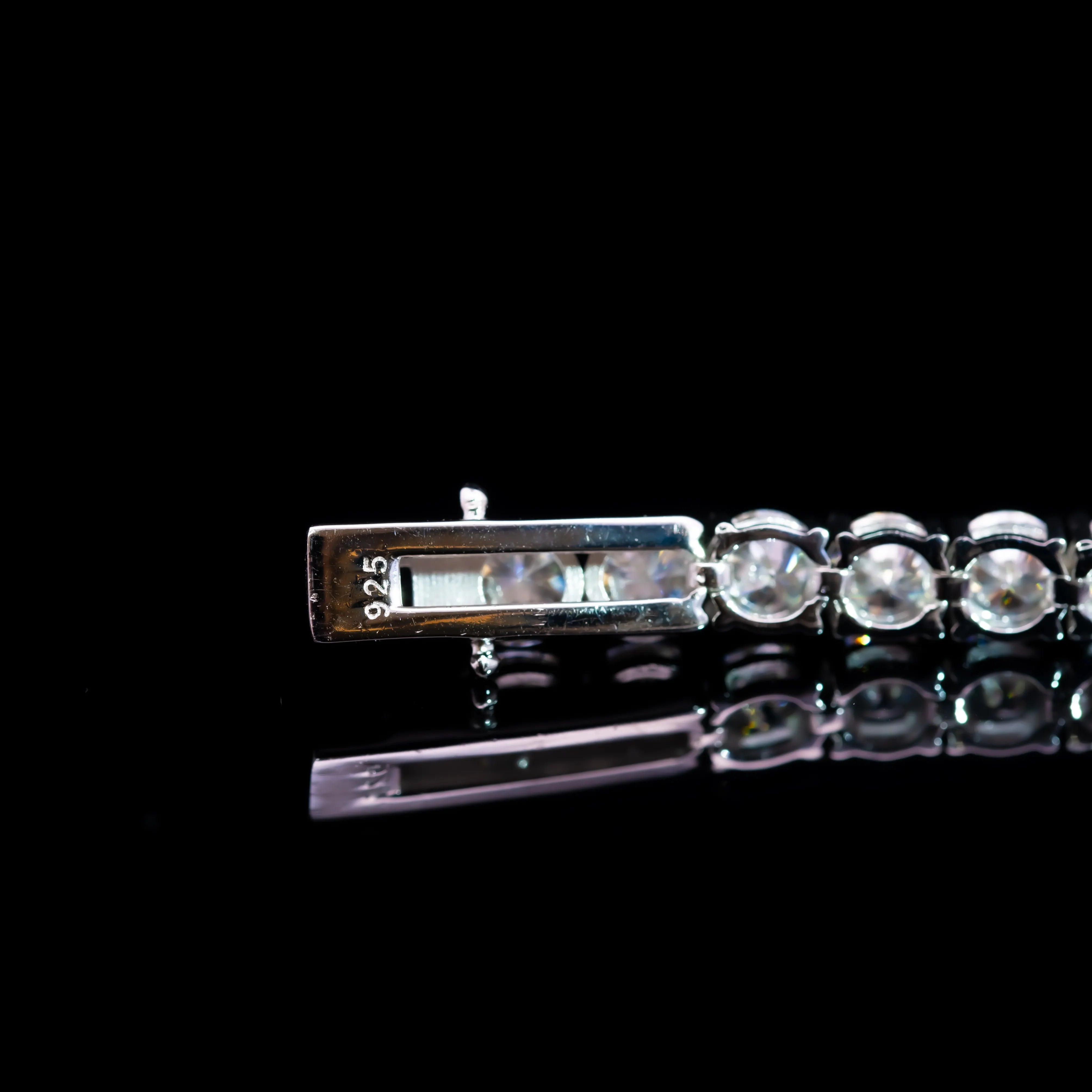 Dolce Mondo Tennis Bracelet 4mm GRA Certified Moissanite in 925 Sterling Silver