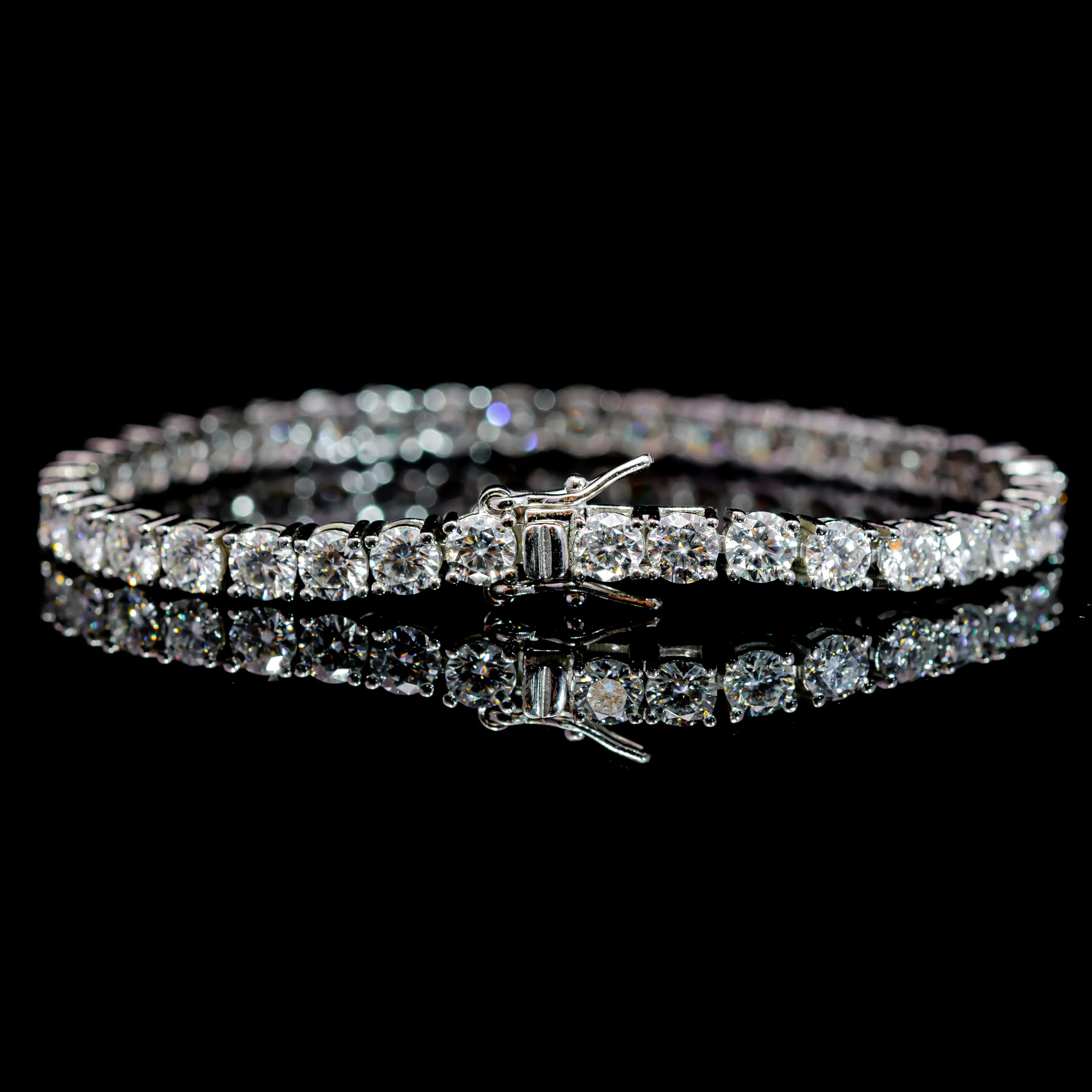 Dolce Mondo Tennis Bracelet 4mm GRA Certified Moissanite in 925 Sterling Silver