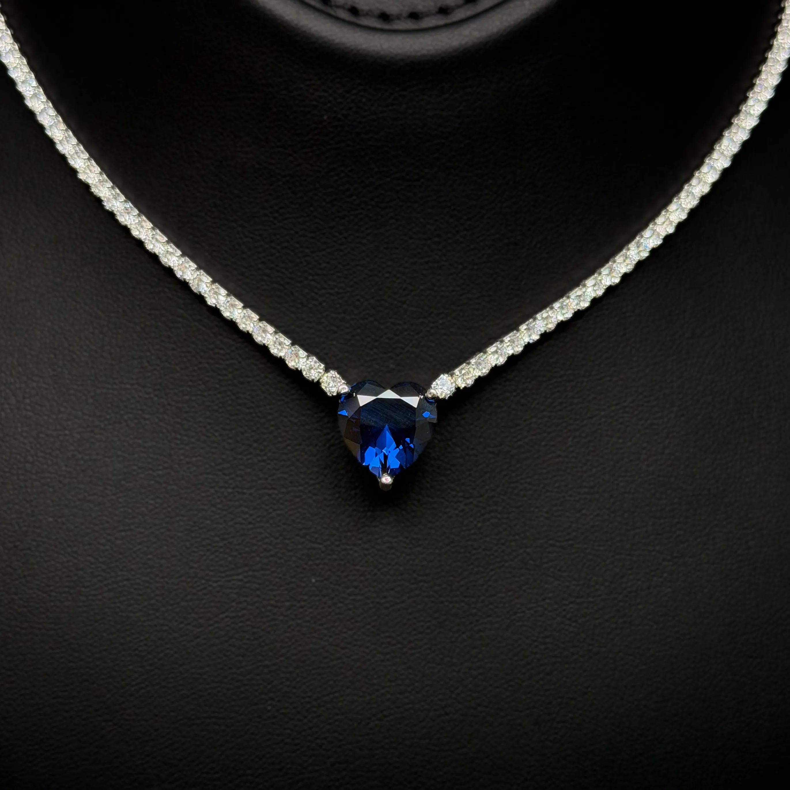 Elena Royal Blue Heart Necklace in 925 Silver – High Quality Rhodium Plated
