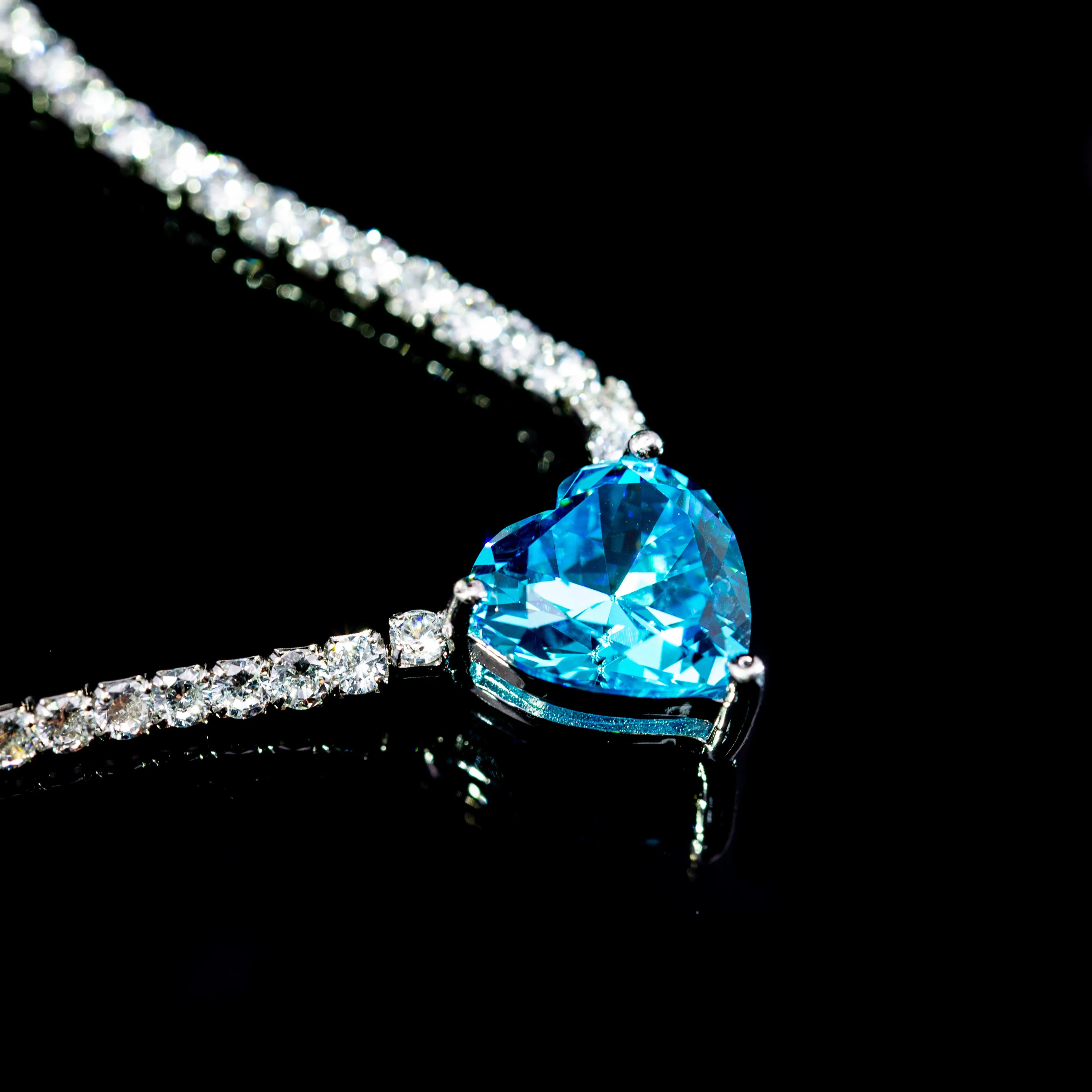 Sofia Sky Blue Heart Necklace in 925 Silver – High Quality Rhodium Plated