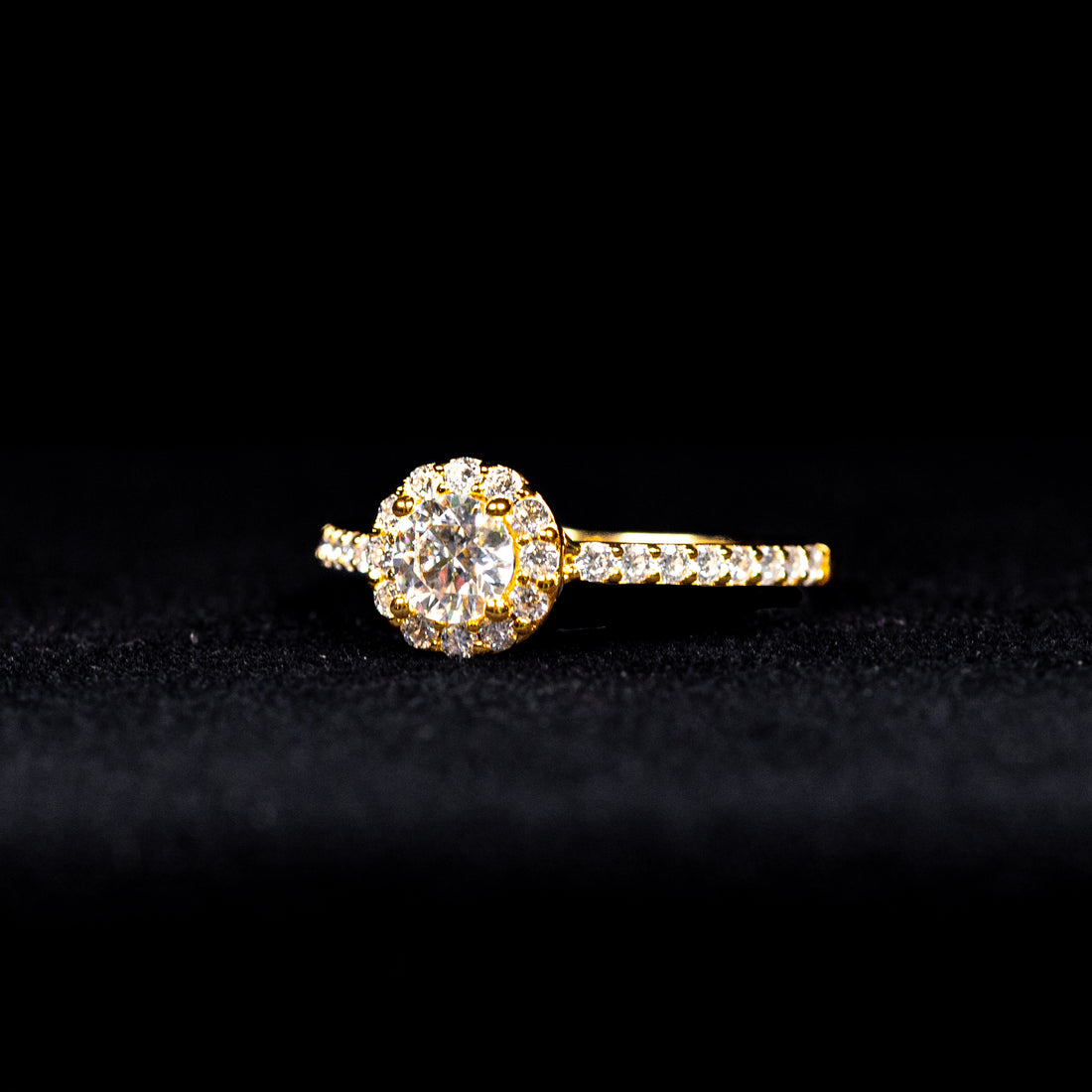 Round Cut Halo Bridal Wedding Ring GRA Certified Moissanite Ring in 18K Gold Plated 925 Sterling Silver – 0.98 Carat