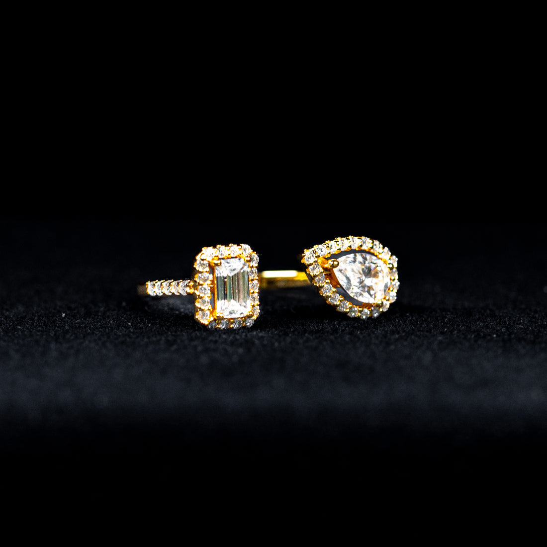 Emerald and Pear Cut Toi et Moi GRA Certified Moissanite Ring in 18K Gold Plated 925 Sterling Silver – 0.96 Carat