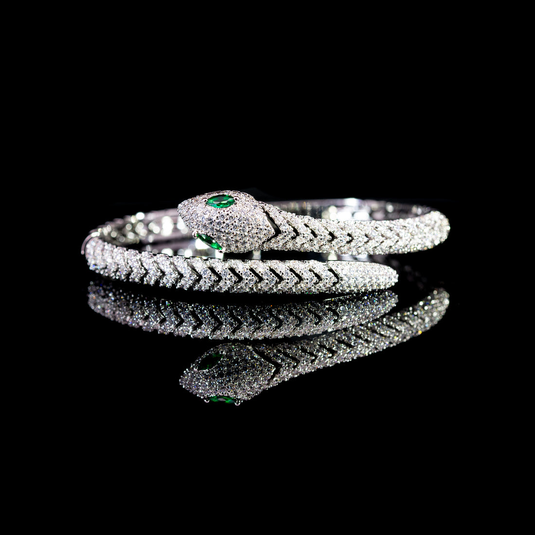 Serpent Rhodium Plated Bangle & Ring Set In High Quality Zircon Stone
