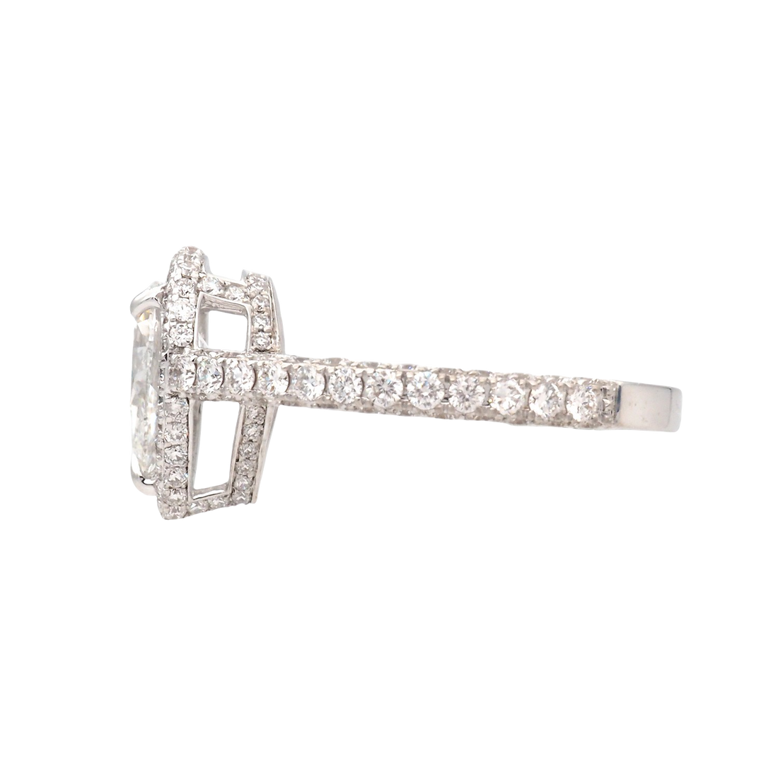 Elegant Pear Shape Lab-Grown Diamond Halo Ring