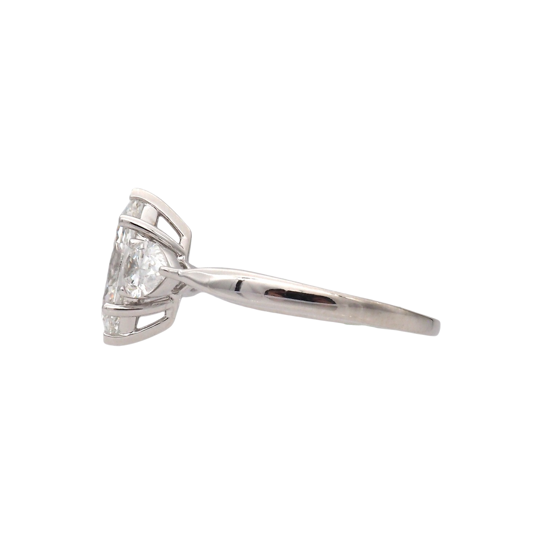 Elegant Marquise Cut Lab-Grown Diamond Ring