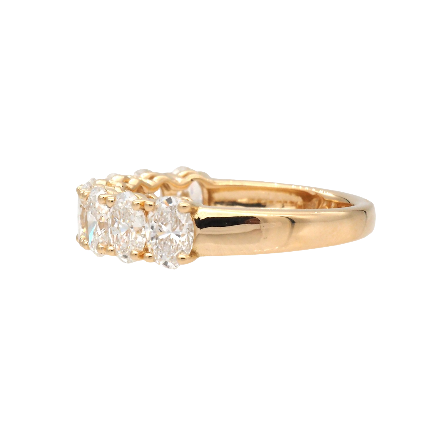 Elegant Oval Lab-Grown Diamond Eternity Ring in Yellow Gold
