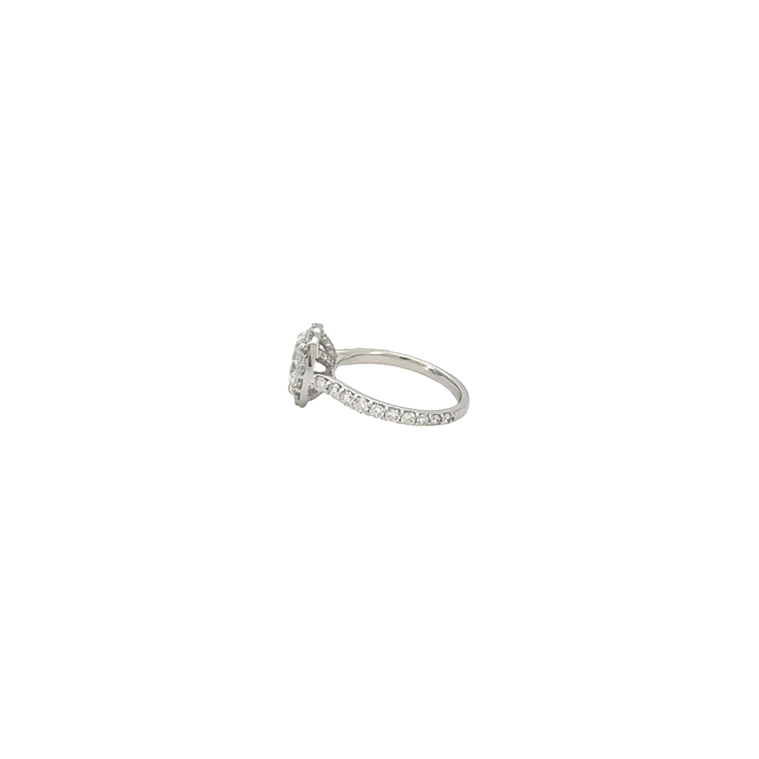 Elegant Oval Halo Lab-Grown Diamond Ring