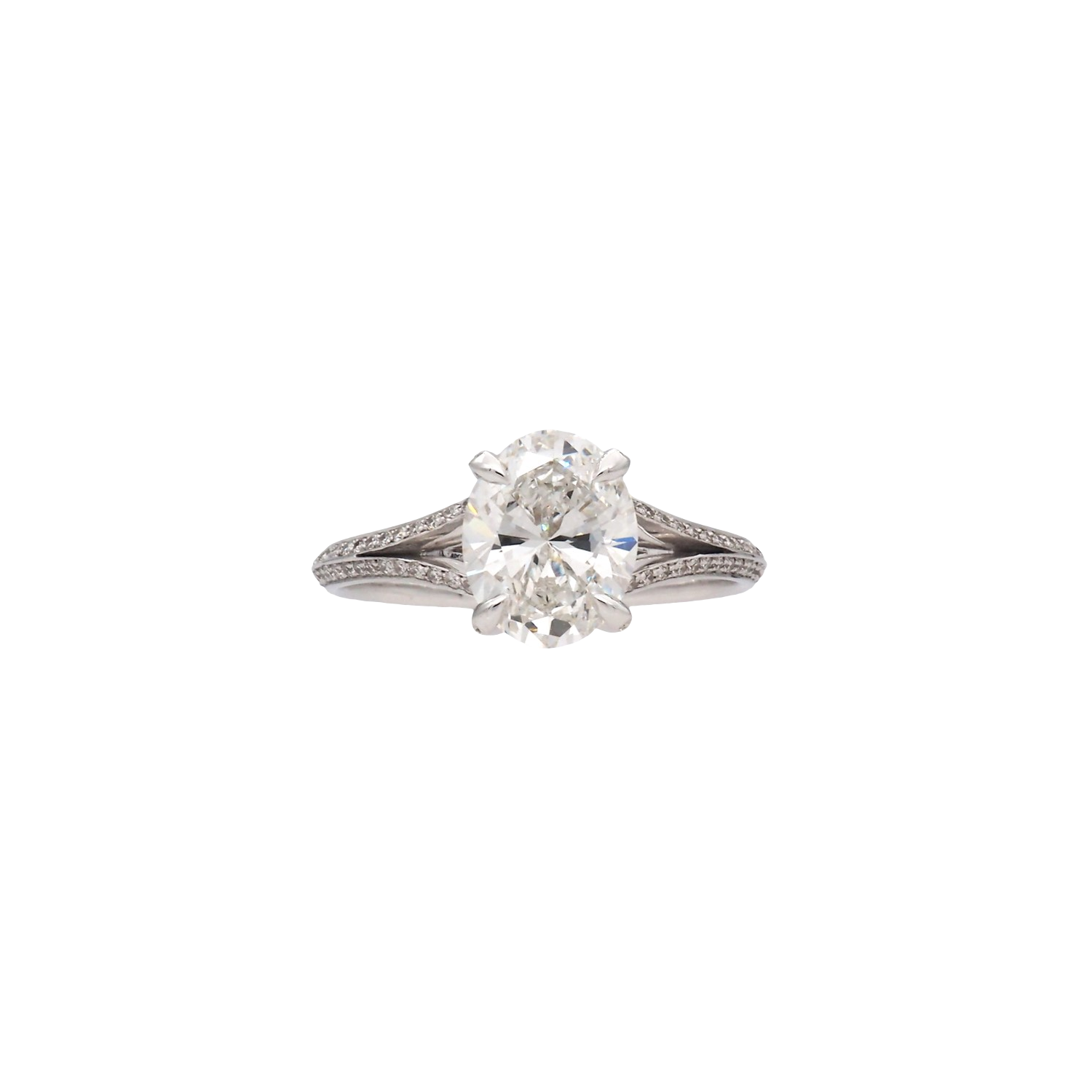 Elegant Oval Lab-Grown Diamond Engagement Ring