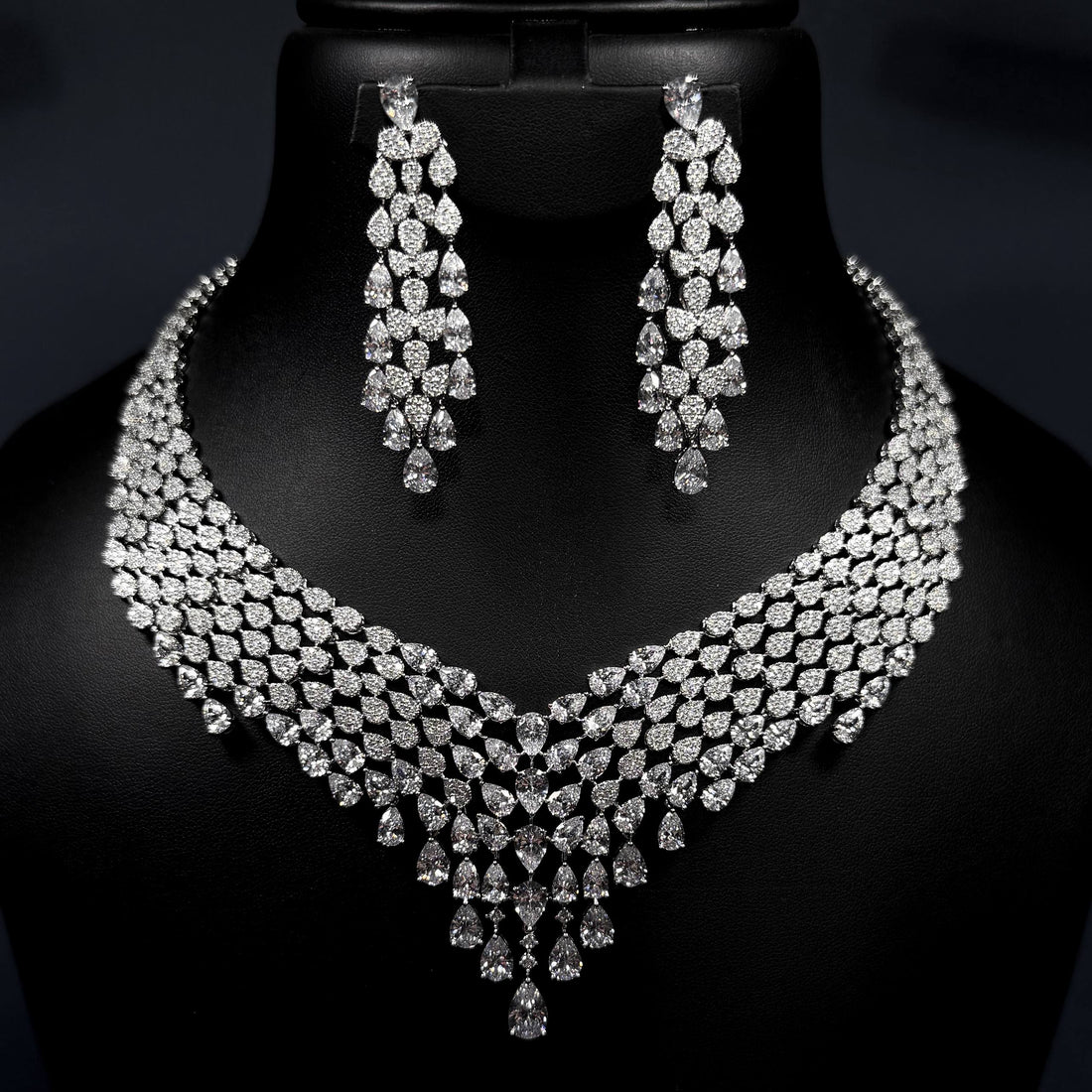 Royal Drape White Zircon Full Set