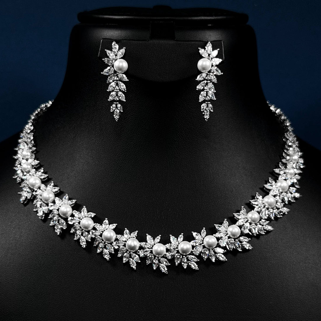 Pearl Blossom White Zircon Full Set